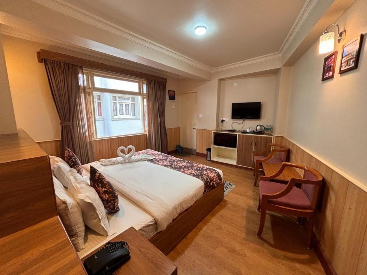 Hotel Serenity Taksa Palace Darjeeling  Exterior foto